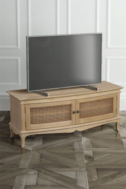 d16a548ade0829e0a18770f7532765a9e47a53b573d960a4080d442c913dae22.jpg An Image of Les Milles Media Unit