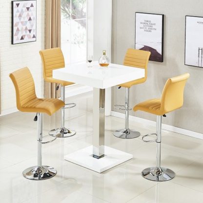 15e64aace379b40dbaabc91644a3de101024867ba64f66b909f755a05303aac2.jpg An Image of Topaz Bar Table In White High Gloss And 4 Ripple Curry Stools