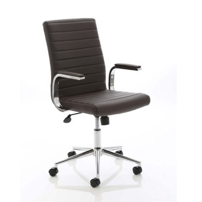 2cbec2d556c1d1d2c30ba4485a35a1f81da3c52831abd5ffe78ced9ba71fb1c7.jpg An Image of Tylor Executive Chair In Brown Bonded Leather With Wheels