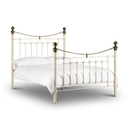 31b44a950a8edf35c2ea73303bed7e711130ef8e5f42ec319992853d8c1fd04b.jpg An Image of Victory Metal King Size Bed In Stone White With Brass Effect
