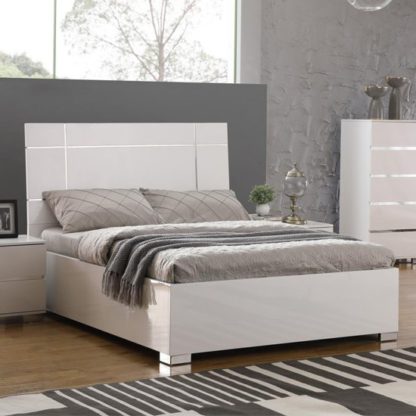 An Image of Helsinki Wooden King Size Bed In White High Gloss