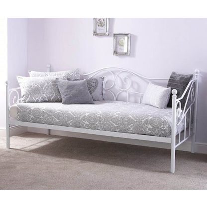 6d38ab98fd2a7c39c73b3a89fa5e3f2b3688c335c0a44d3fdd116203f67a843a.jpg An Image of Madison Metal Single Day Bed In White
