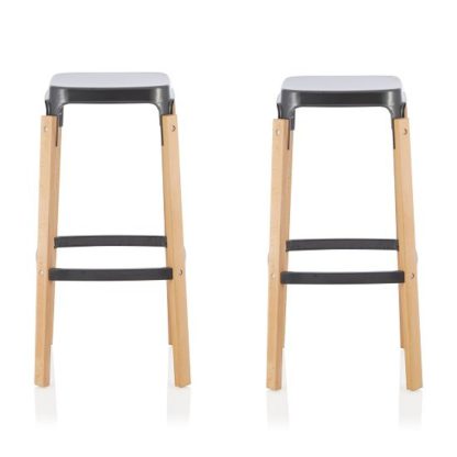 72d536e809e1d486b22fb6a5ad8abff508515796d7606a7922e4b273d5ff6315.jpg An Image of Hoker 66cm Bar Stools In Gun Metal In A Pair