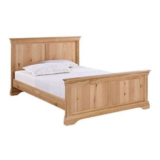 An Image of Wellington Solid Oak Finish King Size Bed