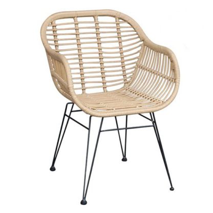 7528b2b24ca5139b37387b8097dbf22ae7fe5f0d07fdce6b263b5a769807537e.jpg An Image of Hadley Wooden Carver Dining Chair