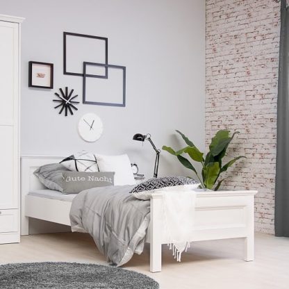 An Image of Country Wooden Single Bed In White