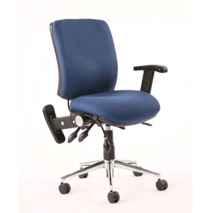 a4711f1f59e39005199c111de34b9336569c7eadbd39b01d01c21d088b1caffe.jpg An Image of Chiro Fabric Medium Back Office Chair In Blue With Folding Arms