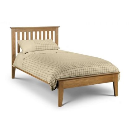 bcc51f191be4ff9bed0642b509acadadf550a24d5dc772b8668729558fd5bb9f.jpg An Image of Cayuga Wooden Single Size Bed In Oak Sheen Lacquer Finish