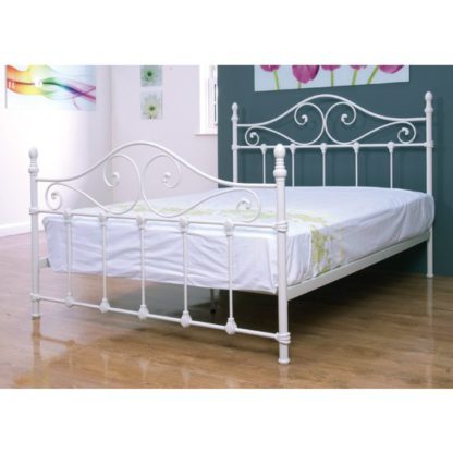 c6bcaf526dad40b42d9d8ebc73486938aa7eeea3fc387bafc18011ae9e989d2a.jpg An Image of Cotswold Metal King Size Bed In Ivory