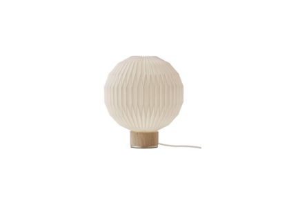 An Image of Le Klint 375 Table lamp Medium paper shade