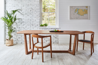 60027484b58b3b8507a950b34df976309407b6ab1e05986e49d998238beb3814.png An Image of Bisham Dining Table