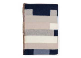 An Image of Roros Tweed Bergstaden Throw Beige