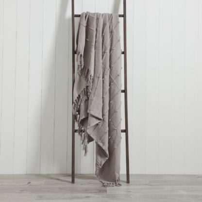 An Image of Motti 140cm x 180cm Throw Blush