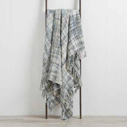 An Image of Camden 130cm x 180cm Throw Cream (Natural)