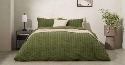 An Image of Laboni Seersucker 100% Cotton Duvet Cover + 2 Pillowcases, Double, Moss Green UK