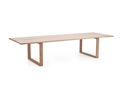 An Image of Fritz Hansen Essay Dining Table 6-8 Seater Oak