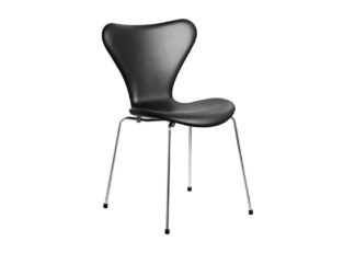 An Image of Fritz Hansen Series 7 Chair Black Leather