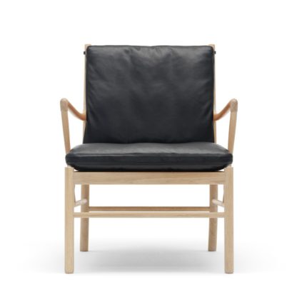 An Image of Carl Hansen & Søn OW149 Colonial armchair Oak Soap / Leather Thor 301