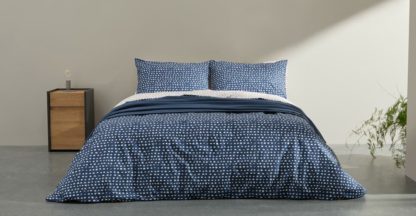 An Image of Uxi Cotton Duvet Cover + 2 Pillowcases, Double, Midnight Blue & Washed Red UK