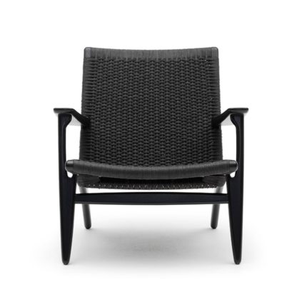 An Image of Carl Hansen & Søn CH25 armchair Oak Oil / Natural cord