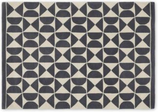 An Image of Oporo Wool Handtuft Rug, Large 160x230cm, Charcoal Grey & Ecru