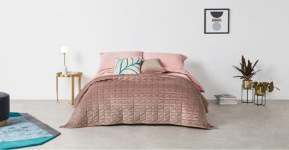 An Image of Julius Quilted Velvet Bedspread, 225x220cm, Soft Pink