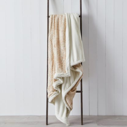 An Image of Riva Home Lexa 140cm x 180cm Throw Champagne