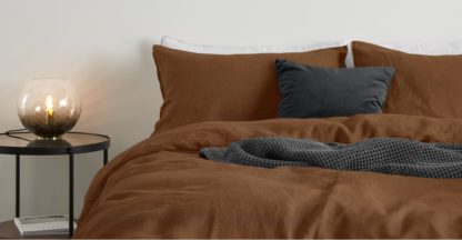 An Image of Brisa 100% Linen Pair of Pillowcases, Mocha
