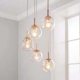 An Image of Alexis 5 Light Cluster Fitting Iridescent Silver