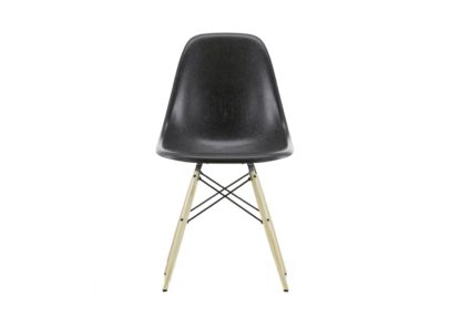 An Image of Vitra Eames Fibreglass Chair DSW Eames Parchment 65 Ash Honey Tone 05 Glides