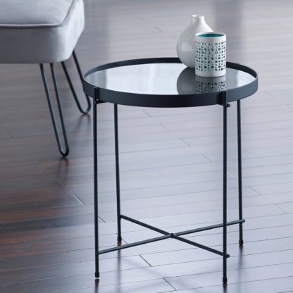 An Image of Oakland Mirrored Side Table Black