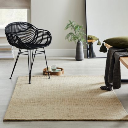 a9b0df12445b5c4620e91d44fa6dd44df05e40debda47ce29fe52ad18c8ea0d2-1.jpg An Image of Boucle Wool Rug Boucle Grey