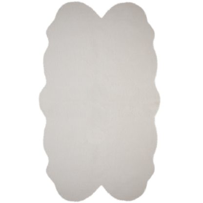 ae743bf026e25780e66deb79b747beea4cb365274e1e2746ada649fb67a41254-1.jpg An Image of Supersoft Faux Fur Quad Rug Cream