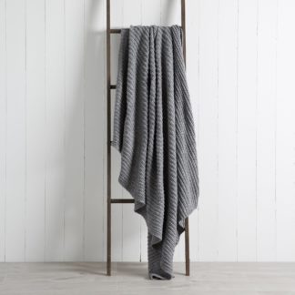 An Image of Darlby Marl 130cm x 180cm Throw Grey