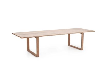 An Image of Fritz Hansen Essay Dining Table 6-8 Seater Oak