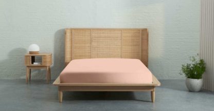 An Image of Zana Organic Cotton Stonewashed Fitted Sheet, Super King, Plaster Pink