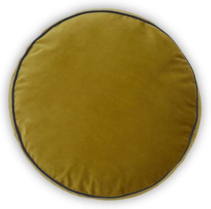 bffe9238388a1ce3228cf4c082a178e7207f6212ebe0560665d610695546a84b.jpg An Image of Julius Round Velvet Cushion, 45cm diam, Antique Gold