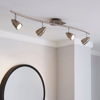 c360e059582ef7a740def998b5d3c62026767d5f6a2cd7a629e9ae9d3213c166.jpg An Image of Bow 4 Light Silver Spotlight Bar Silver