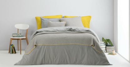 c4d2639d147b64e47d7fa91587bb2f3c2b4ace015e69254e6c6379c586c0733f.jpg An Image of Malone 150 x 200cm 100% Cotton Throw, Slate Grey