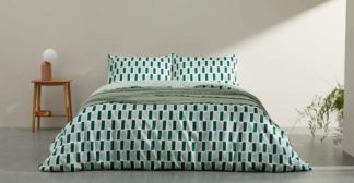 An Image of Oporo Cotton Duvet Cover & 2 Pillowcases, King, Mint & Green UK
