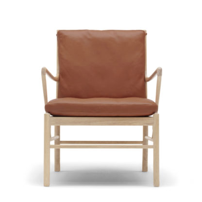 An Image of Carl Hansen & Søn OW149 Colonial armchair Oak Soap / Leather Thor 301