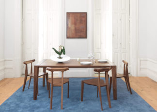 An Image of Wewood Raia Dining Table Oak