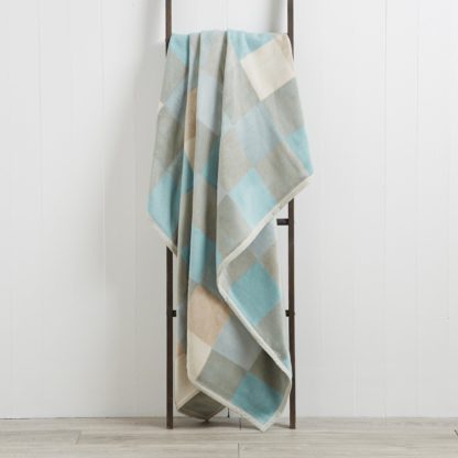 An Image of Thermosoft Squares 150cm x 200cm Blanket Duck Egg Blue
