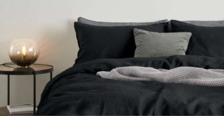 An Image of Brisa 100% Linen Pair of Pillowcases, Black