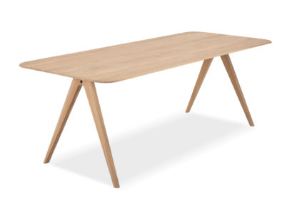 An Image of Gazzda Ava Dining Table Oak 140cm