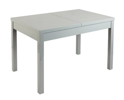 An Image of Habitat Lyssa Extending 4 - 6 Seater Dining Table -White