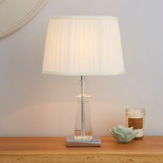 An Image of Pyramid Cyrstal Cream Table Lamp Cream