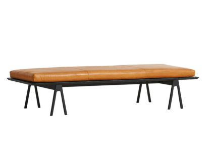 An Image of Woud Level Daybed Cognac Leather & Light Oak
