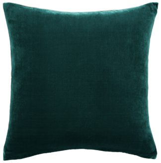 An Image of Habitat Regency 45 x 45cm Velvet Cushion - Emerald Green