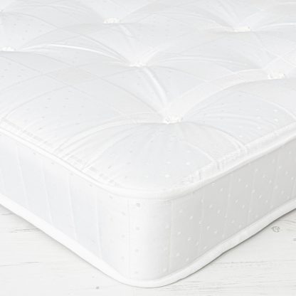 An Image of Argos Home Winslow 600 Pocket Kingsize Mattress